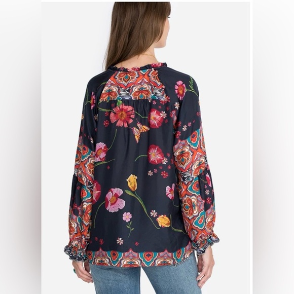 Johnny Was Lindero Scarlett silk blouse vibrant colorful
Boho free spirt XXS - Picture 10 of 11